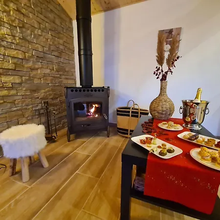 Refuge Insolite Avec Balneo Privative En Foret *